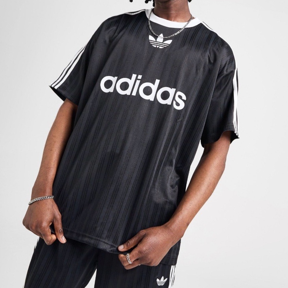 Adidas Originals Adicolor T-Shirt with Excellent Condition